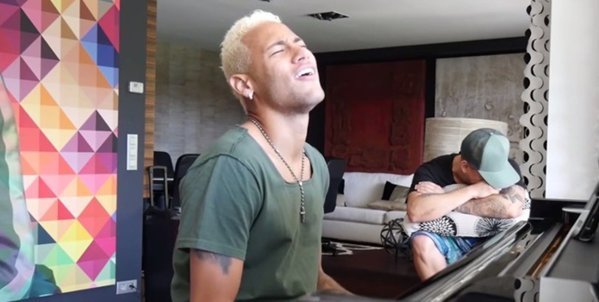 VIDEO: Neymar inicia carrera musical con tema en español