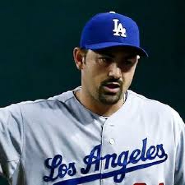 Adrián González solo pegó un imparable en derrota de Dodgers.