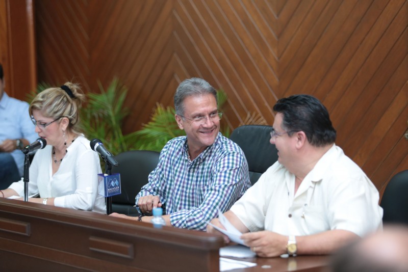 Aprueba Cabildo decreto para reformar la constitución local