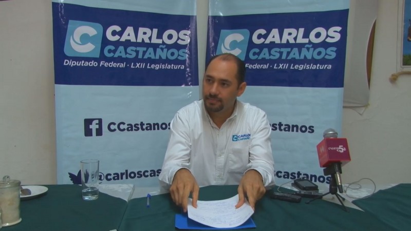 Da nombres Carlos Castaños para el 2016.