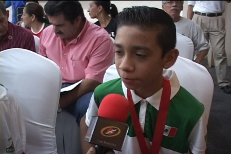 Ángel y Alonso Martínez ganaron Oro y Bronce en el Campeonato Panamericano Infantil y Juvenil de Karate en Perú