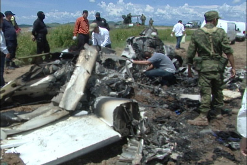 Identifican  cuerpos del avionetazo en Guasave