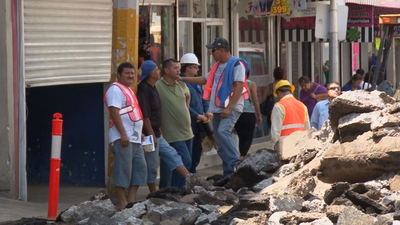 Inician obras en calle Escobedo