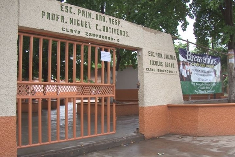 En riesgo de derrumbarse techo de escuelas primarias