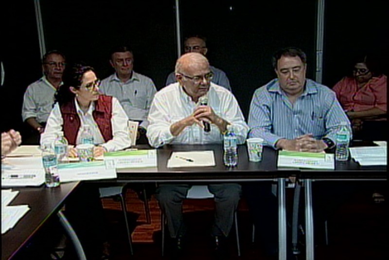 Se reúnen alcaldes de la sierra y Grupo México a un mes del derrame en el Río Sonora.
