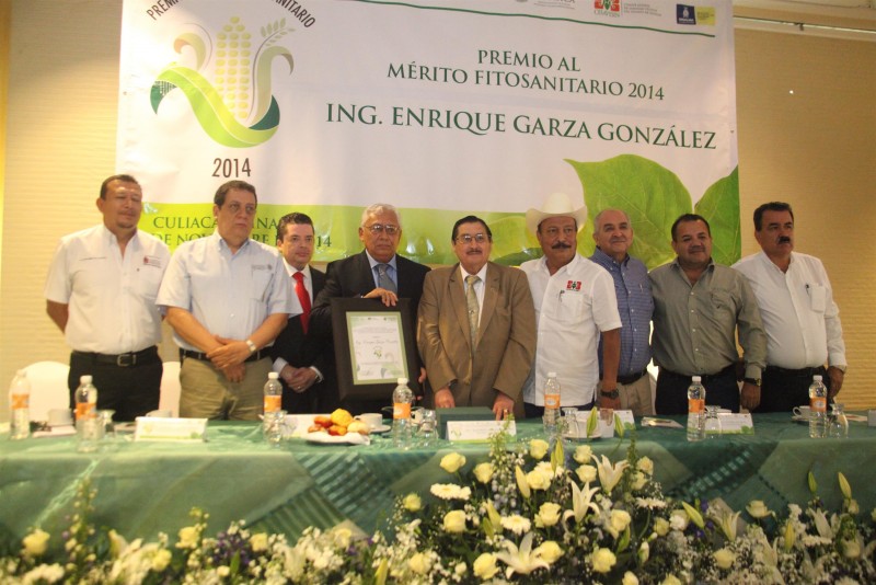 Entregan  premio nacional fitosanitario 2014
