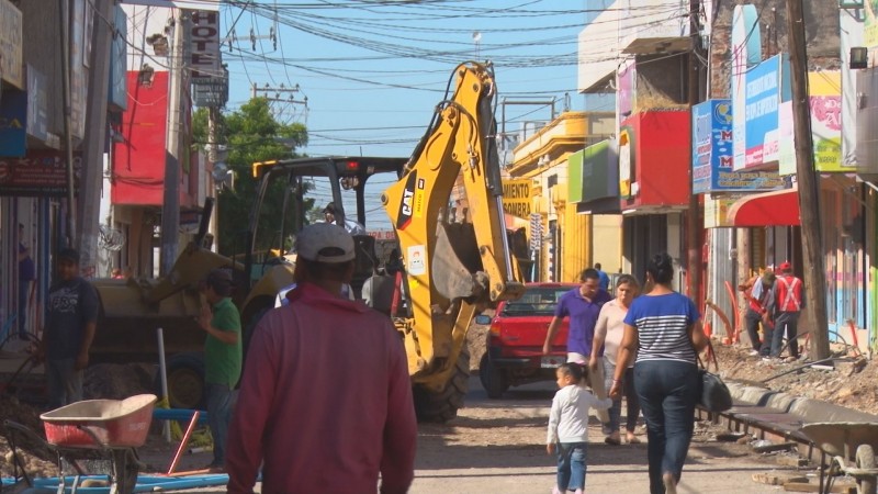 A buen ritmo remodelación de la calle Escobedo.
