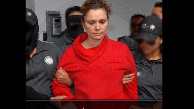 Esposa de Abarca ingresó al penal de Tepic