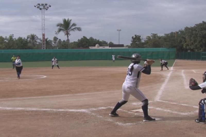 Tolas empareja y CBTIS avanza en softbol 3-A Femenil