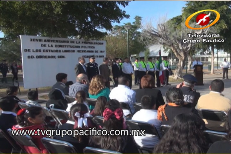 Celebran 98 Aniversario de la Constitución