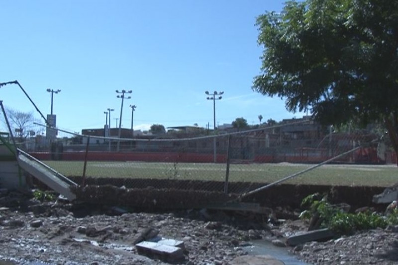 Sufren daños los campos de la 3 Rios por lluvias