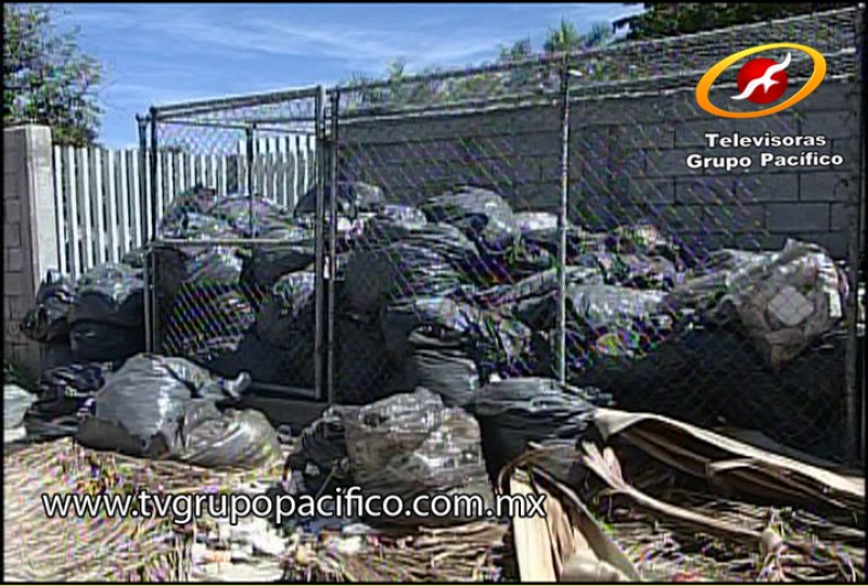 Se inundan de basura