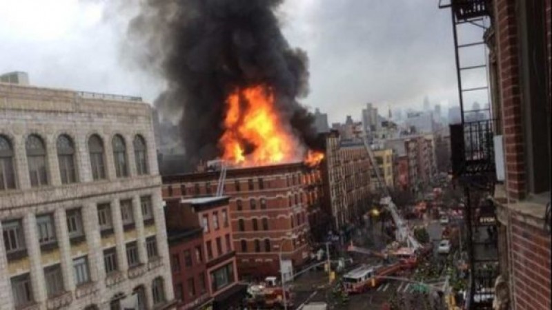 Se registra explosión y derrumbe en edificio de Nueva York