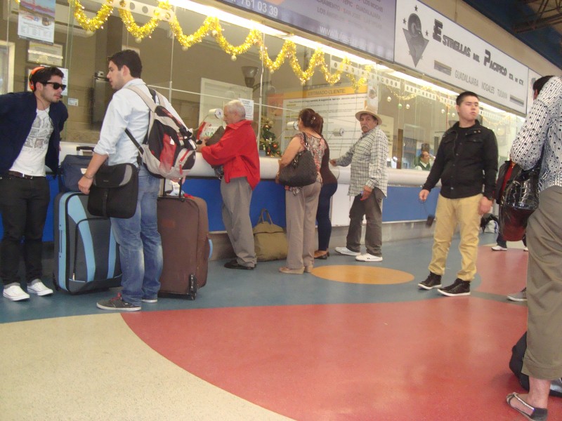 Se registra movimiento en la Central de Autobuses