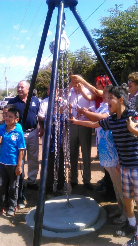 Tienen drenaje sanitario, familias de la Ampliación El Barrio