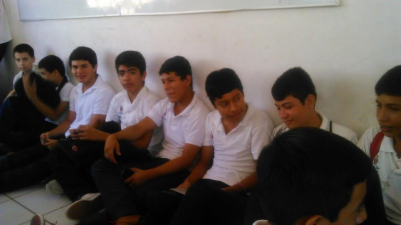 Grupos saturados en la Secundaria de Nueva Creación en Fraccionamiento Los Ángeles