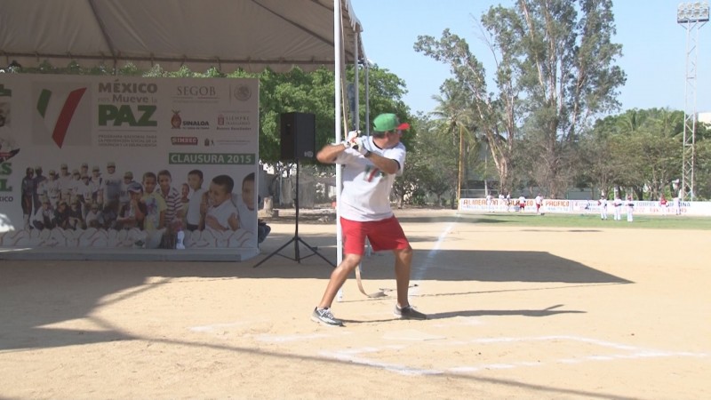 Benjamín Gil supera a Vinicio Castilla en Home Run Derby