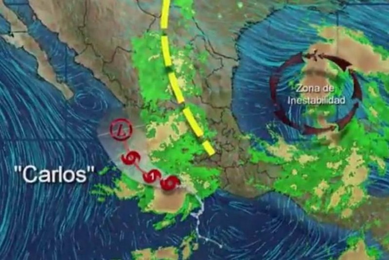 Michoacán y Guerrero, en alerta por tormenta "Carlos".