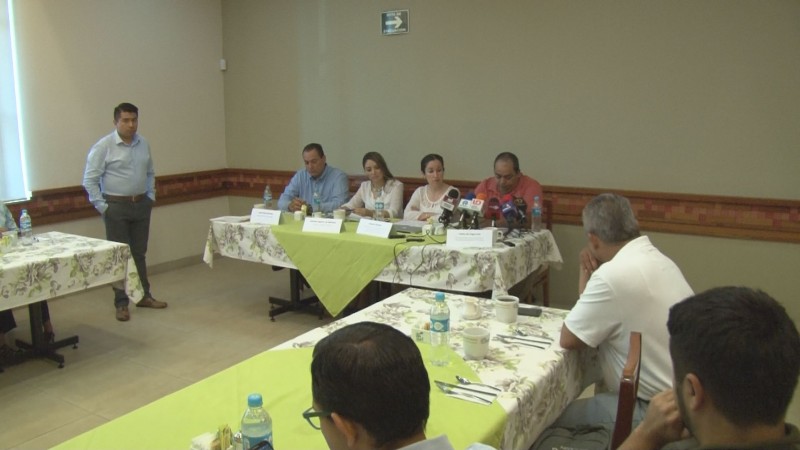 Unión Nacional de Padres de Familia exige una ley de niñas, niños y adolescentes que no vulnere la patria potestad