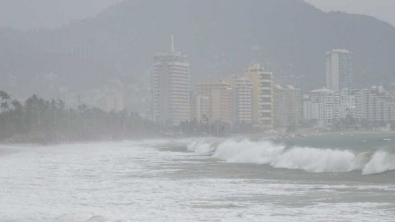 Alerta por huracán 'Carlos' en las costas del Pacífico
