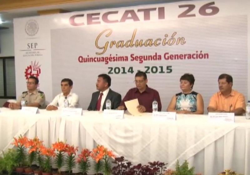 Se graduan 2 mil 726 estudiantes del CECATI 26 de Mazatlán.