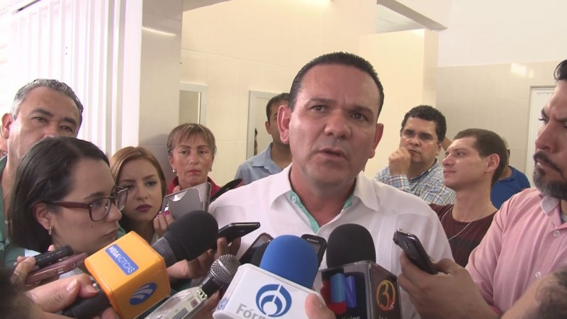 "Es un abuso lo que pretende Jimmy Ruiz: Alcalde