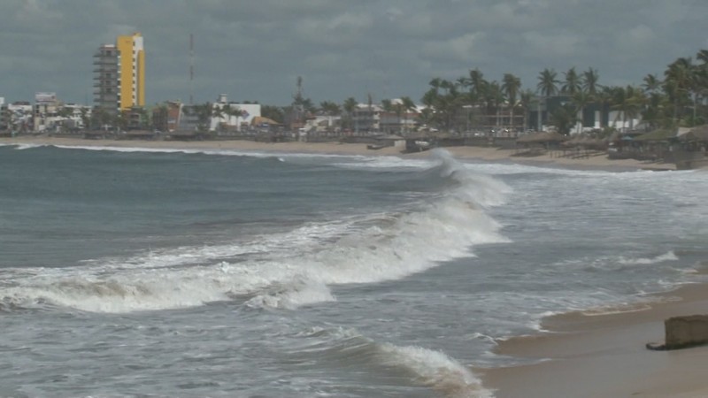 Linda provoca cierre de playas