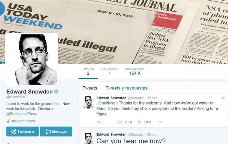 Sorprende Snowden en Twitter