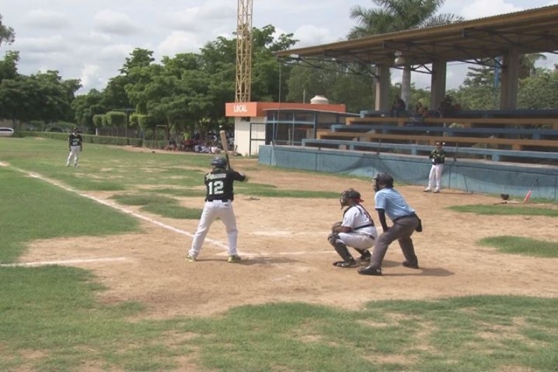 Playbol en la Liga de Beisbol Orabá-JAPAC