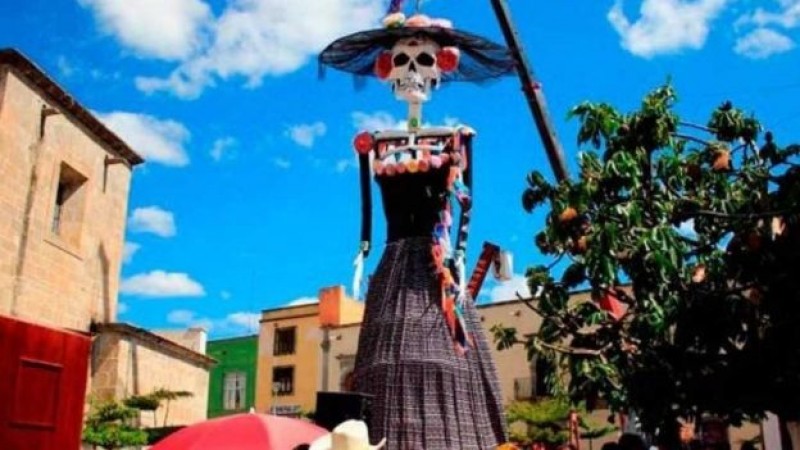 Rompen récord con Catrina más grande del mundo en Jalisco