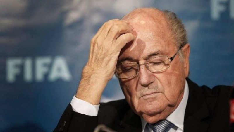 Joseph Blatter, hospitalizado por estrés