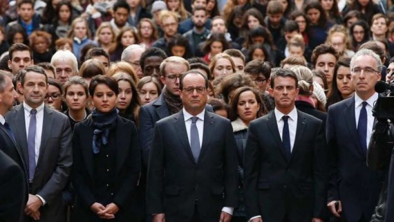 Francia honra en silencio a las víctimas de los atentados