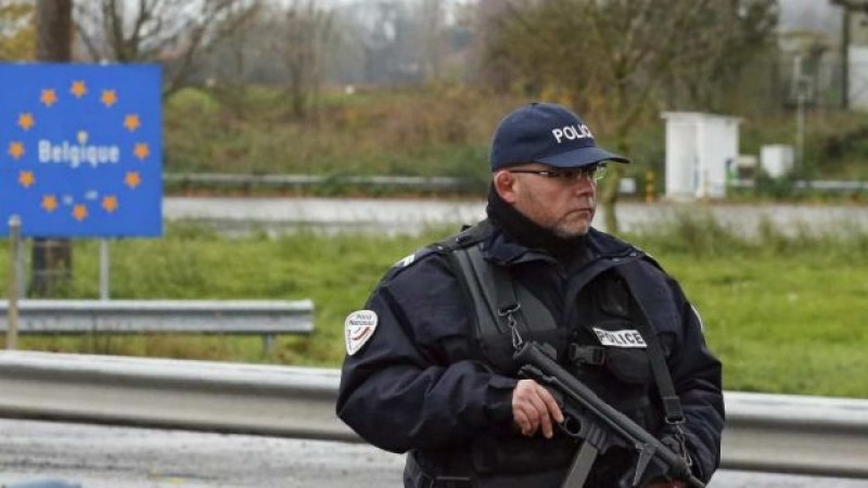 Estado de emergencia en Francia se extiende a tres meses