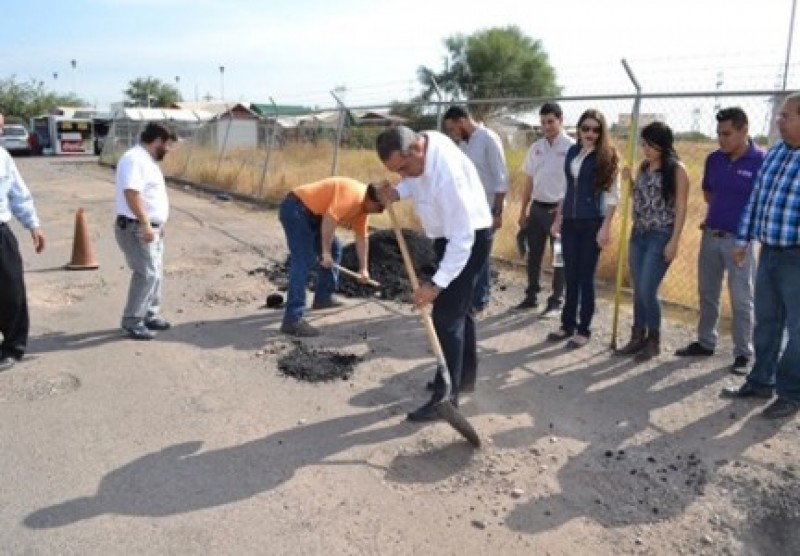 Estudiantes de Sonora  crean super asfalto contra baches