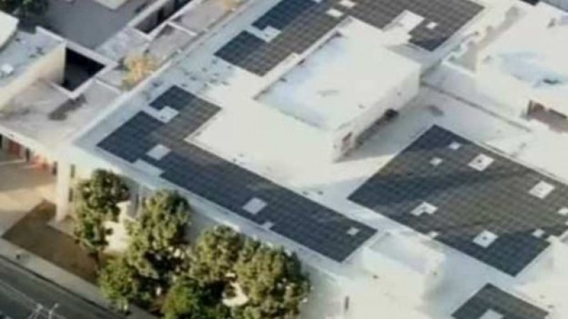 Cierran más de 900 escuelas en Los Ángeles por amenaza de bomba