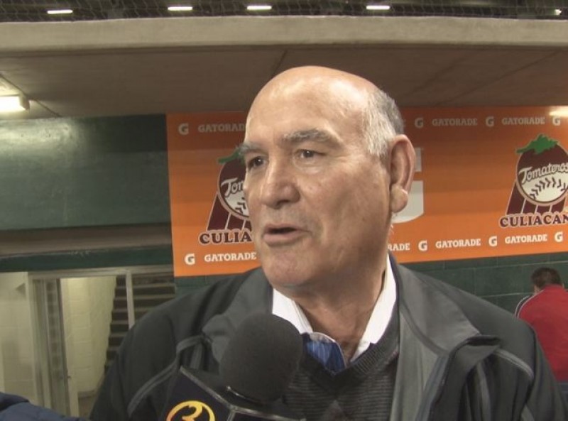 Roberto Manzur no deja crecer el beisbol: DG