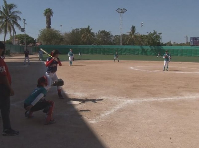 El Estatal de olimpiada de softbol en Culiacán