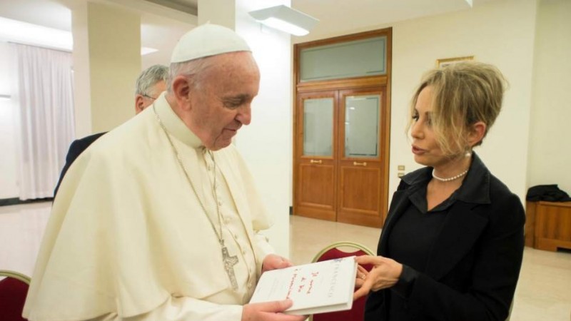 El papa Francisco: "Tengo una sobrina que se casó por lo civil con un divorciado. Se amaban"