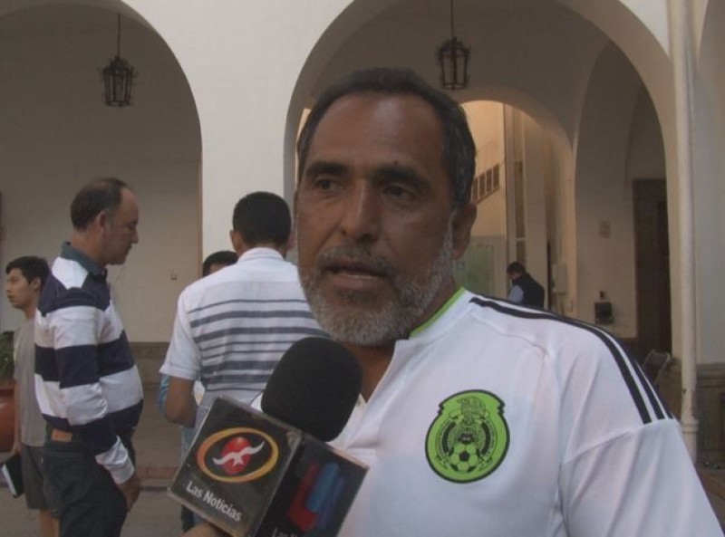 El futbol por medalla en olimpiada nacional: Loeza