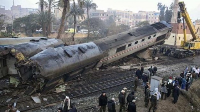 Vuelca tren en Egipto y deja al menos 70 heridos