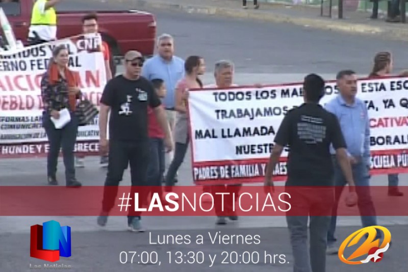 Se manifestaron maestros en Cajeme