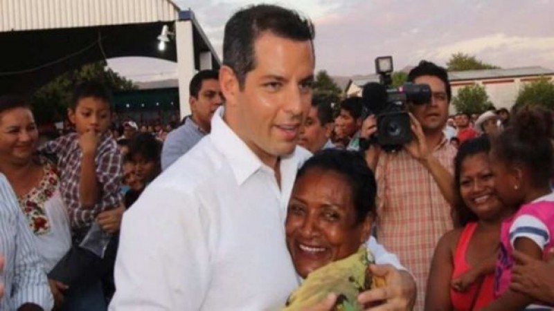 Fractura del PRD contrasta con éxito del PRI, según Alejandro Murat