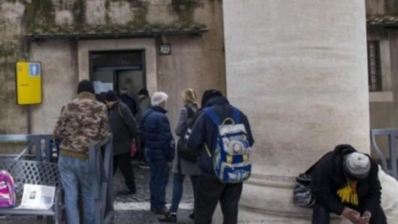Vaticano abre consultorio médico para personas en situación de calle