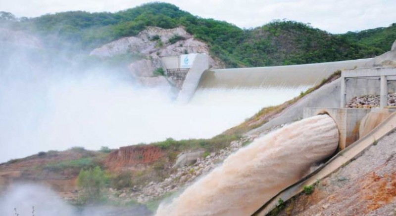 Se compromete titular de CONAGUA a iniciar obra del acueducto Miravalles.
