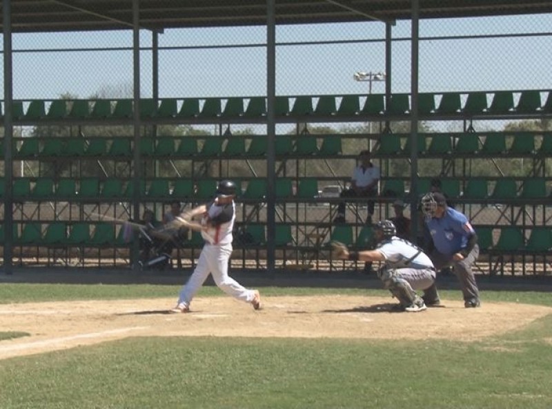 JAPAC único lider e invicto del béisbol de primera