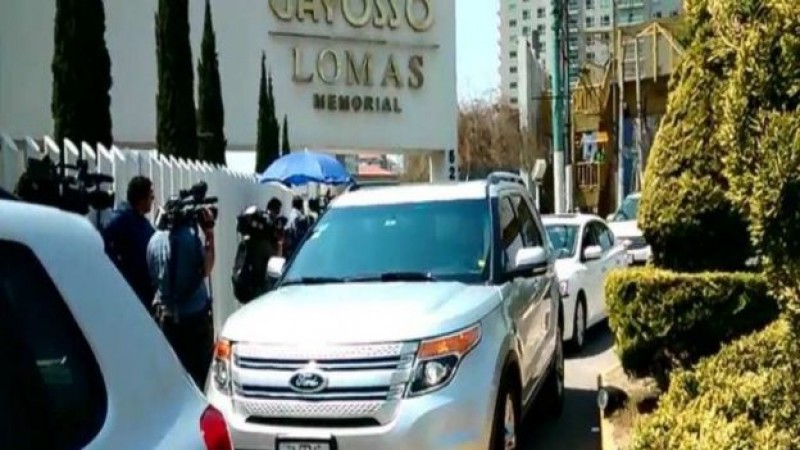 Elba Esther Gordillo vela a su hija Mónica Arriola