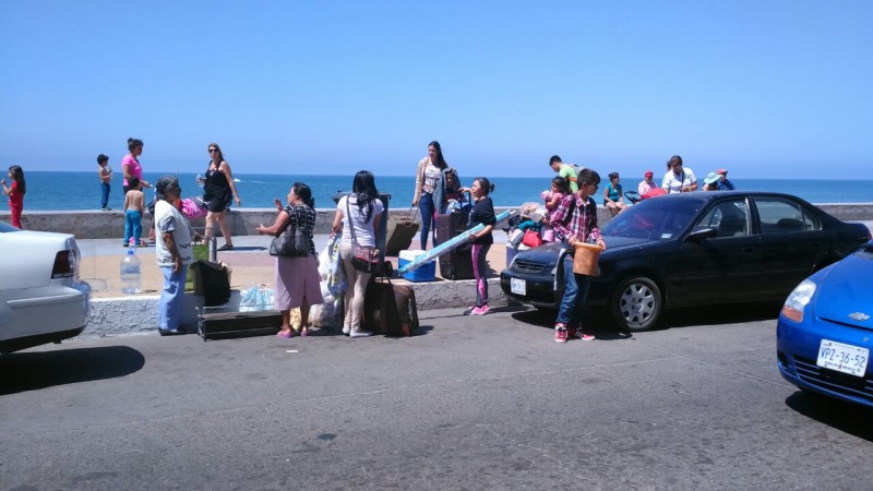 Llegada masiva de turismo al puerto de Mazatlán.