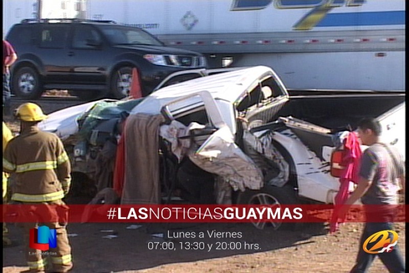 Mueren dos en accidente automovilístico