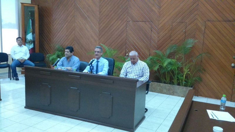 Funcionarios municipales abordan tema de blindaje electotral.