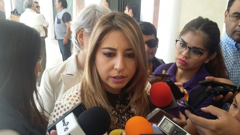 Niña de 6 años cuidaba a sus hermanos mientras su mamá trabajaba